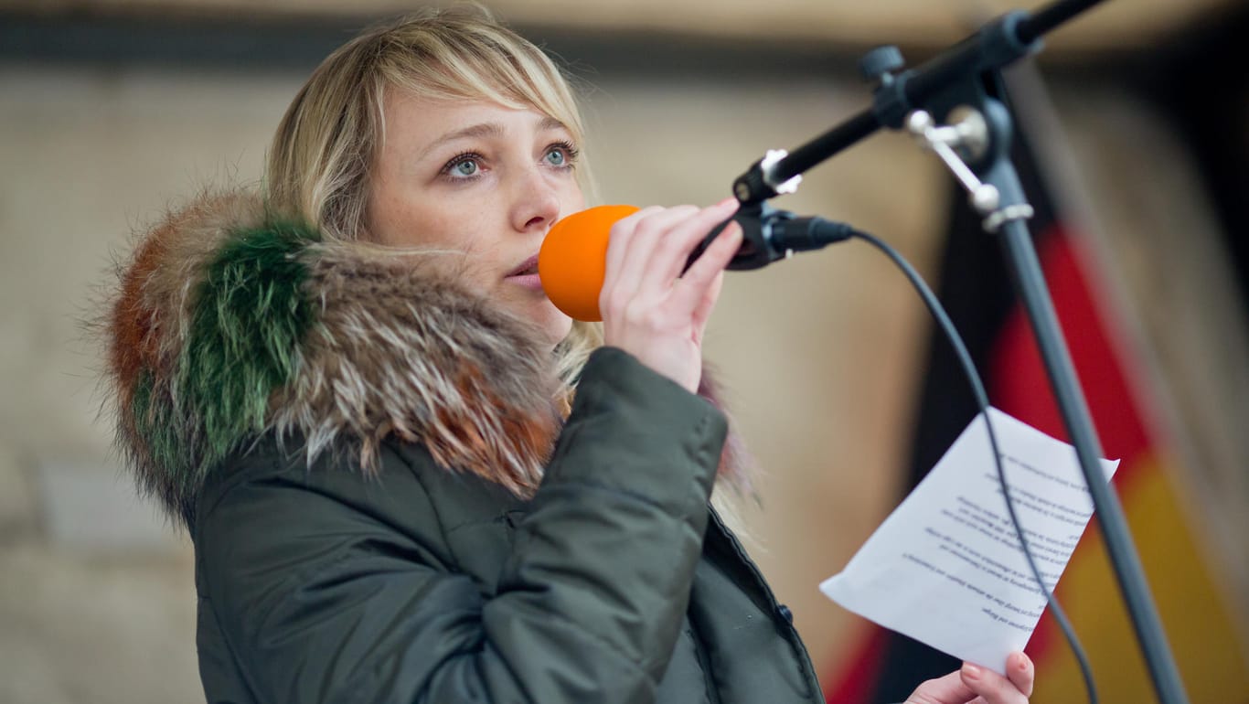 Elena Roon bei einer Kundgebung in Nürnberg im vergangenen Jahr.