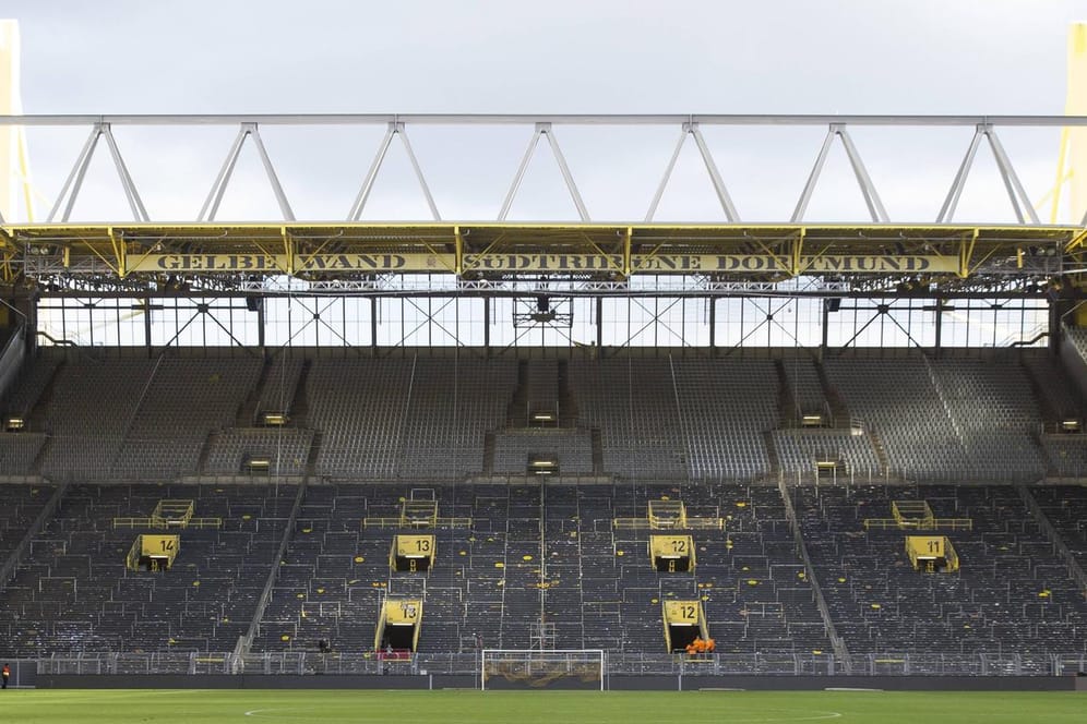 Bleibt im Spiel gegen den VfL Wolfsburg leer: Die Südtribüne im Signal Iduna Park.
