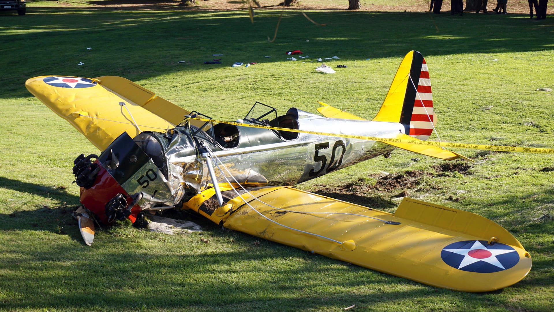 So sah die Oldtimer-Maschine von Harrison Ford nach seiner Bruchlandung im März 2015 aus.