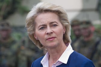 Ursula von der Leyen gefällt nicht, was Teile ihrer Truppe mit Auszubildenden anstellen.