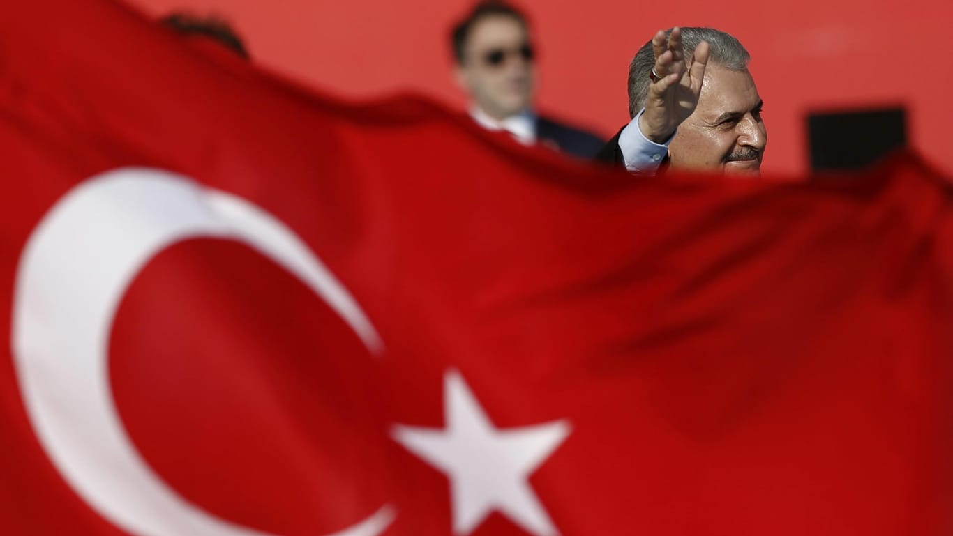 Am Samstag will der türkische Premierminister Binali Yildirim in Oberhausen vor Tausenden Türken für die Verfassungsreform in der Türkei werben.