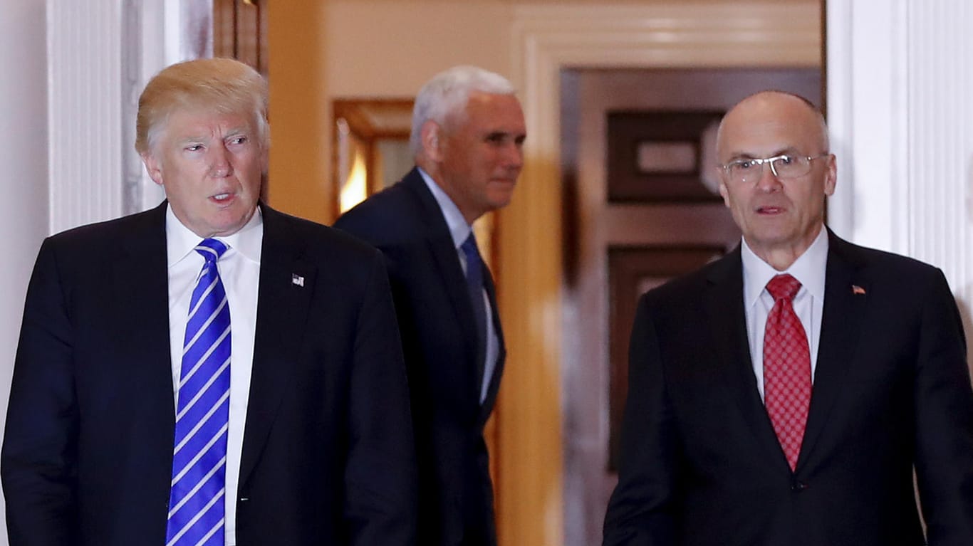 US-Präsident Donald Trump und sein Wunschkandidat im Arbeitsministerium, Andrew Puzder (rechts).