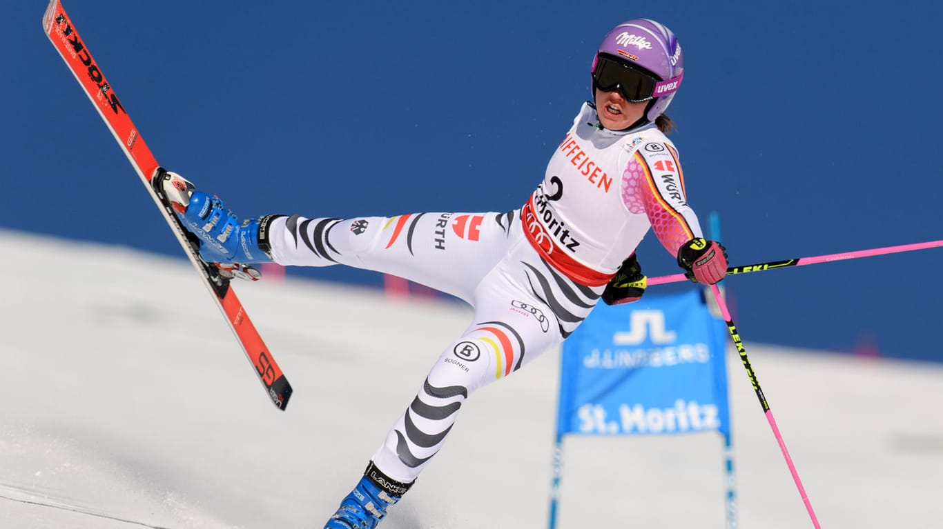 Viktoria Rebensburg ist im Riesenslalom schon im ersten Durchgang ausgeschieden und verlässt die Titelkämpfe in St. Moritz damit ohne Medaille.