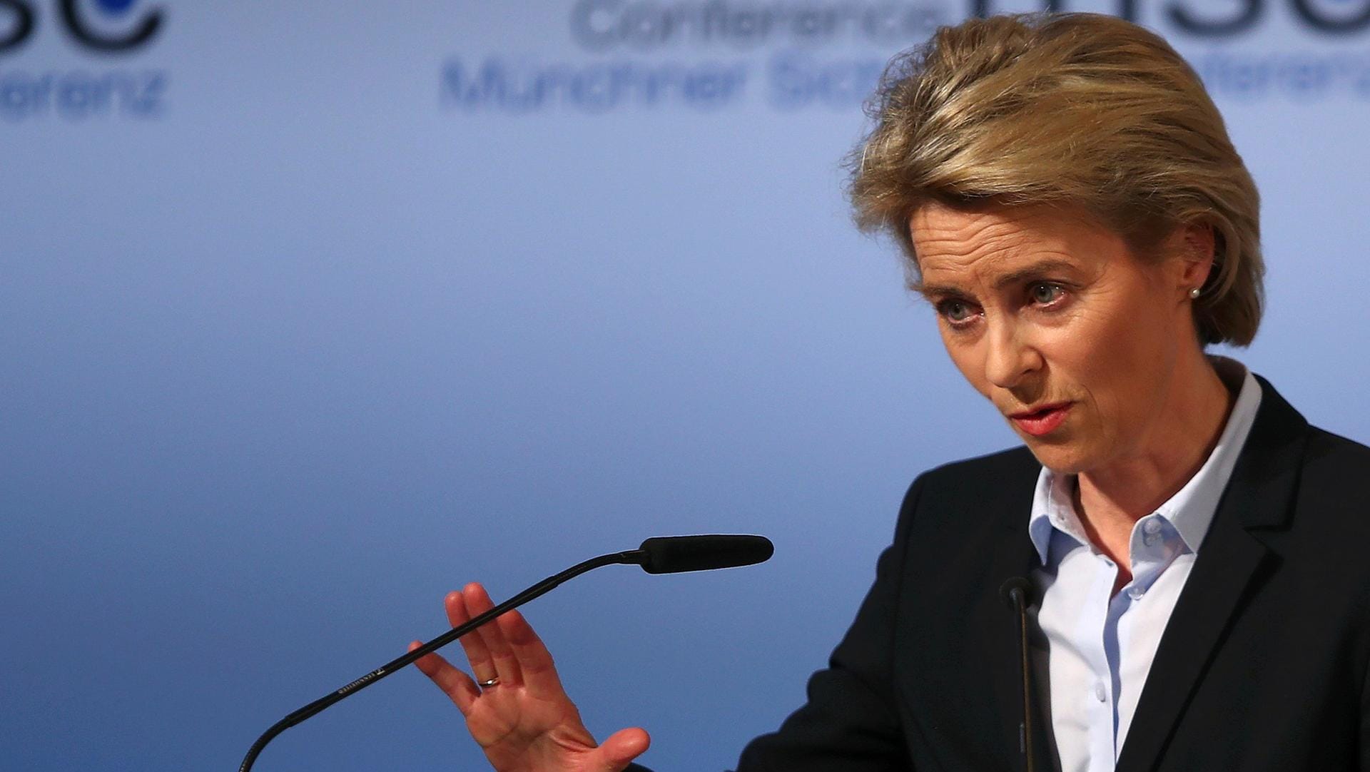 Verteidigungsministerin Ursula von der Leyen kritisiert den Kurs der Regierung Trump. Verteidigungsministerin Ursula von der Leyen kritisiert den Kurs der Regierung Trump.