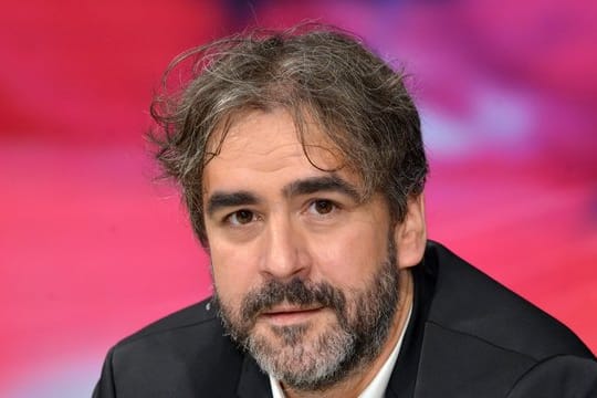 Der Türkei-Korrespondent der "Welt", Deniz Yücel, während der ZDF-Talkshow "Maybrit Illner".