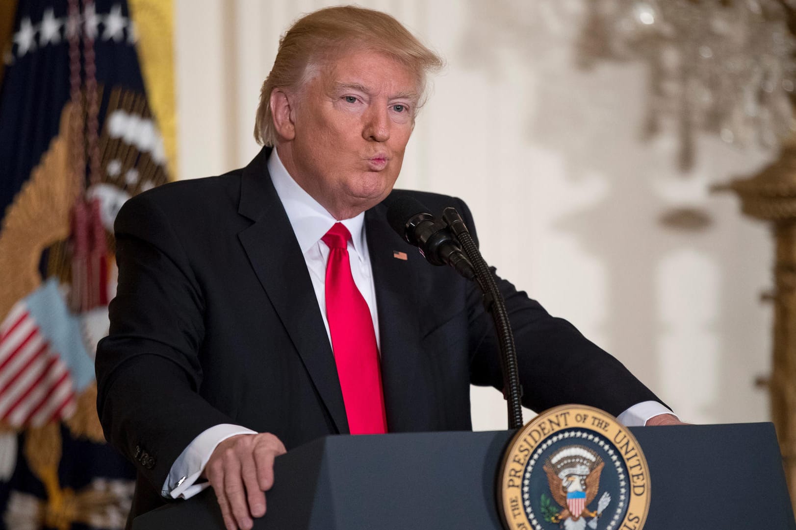 Donald Trump schießt erneut scharf gegen die Medien.