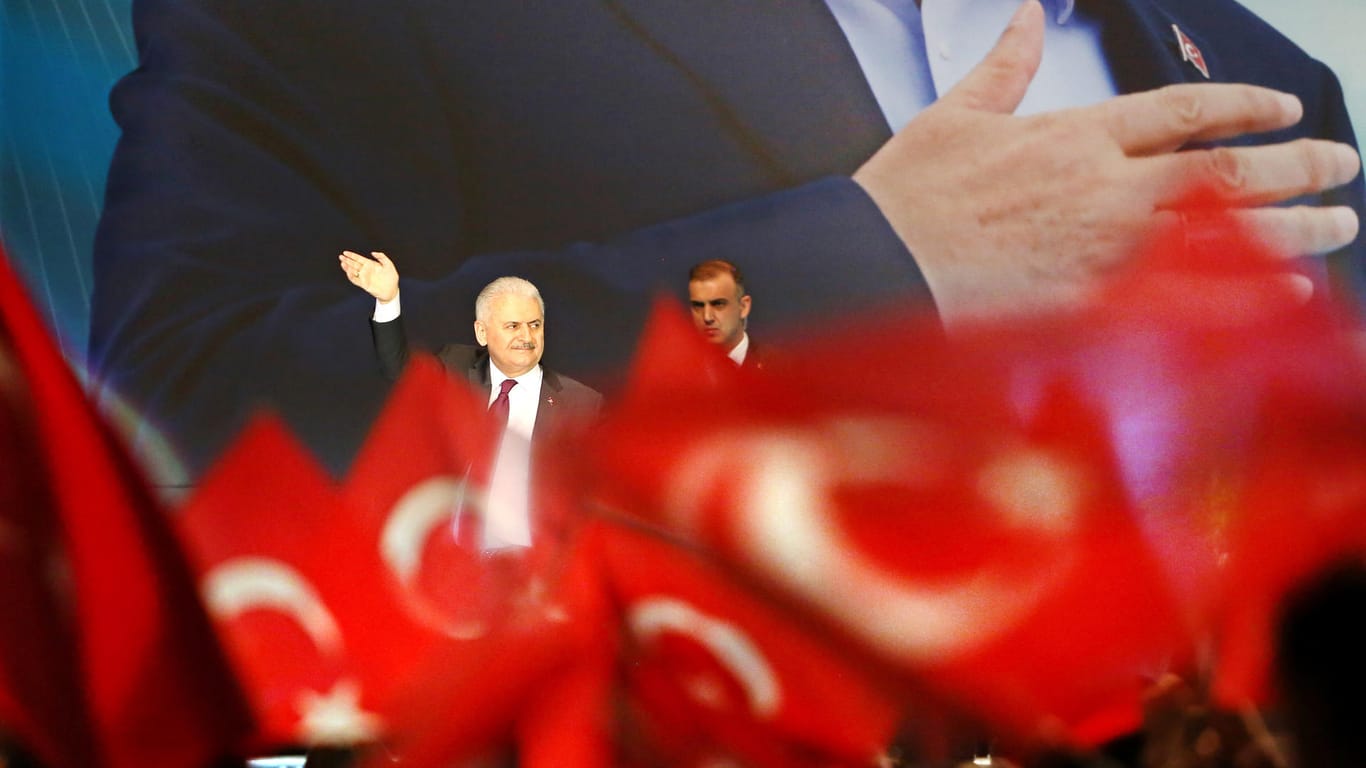 Der türkische Ministerpräsident Binali Yildirim bei seinem umstrittenen Auftritt in Oberhausen.