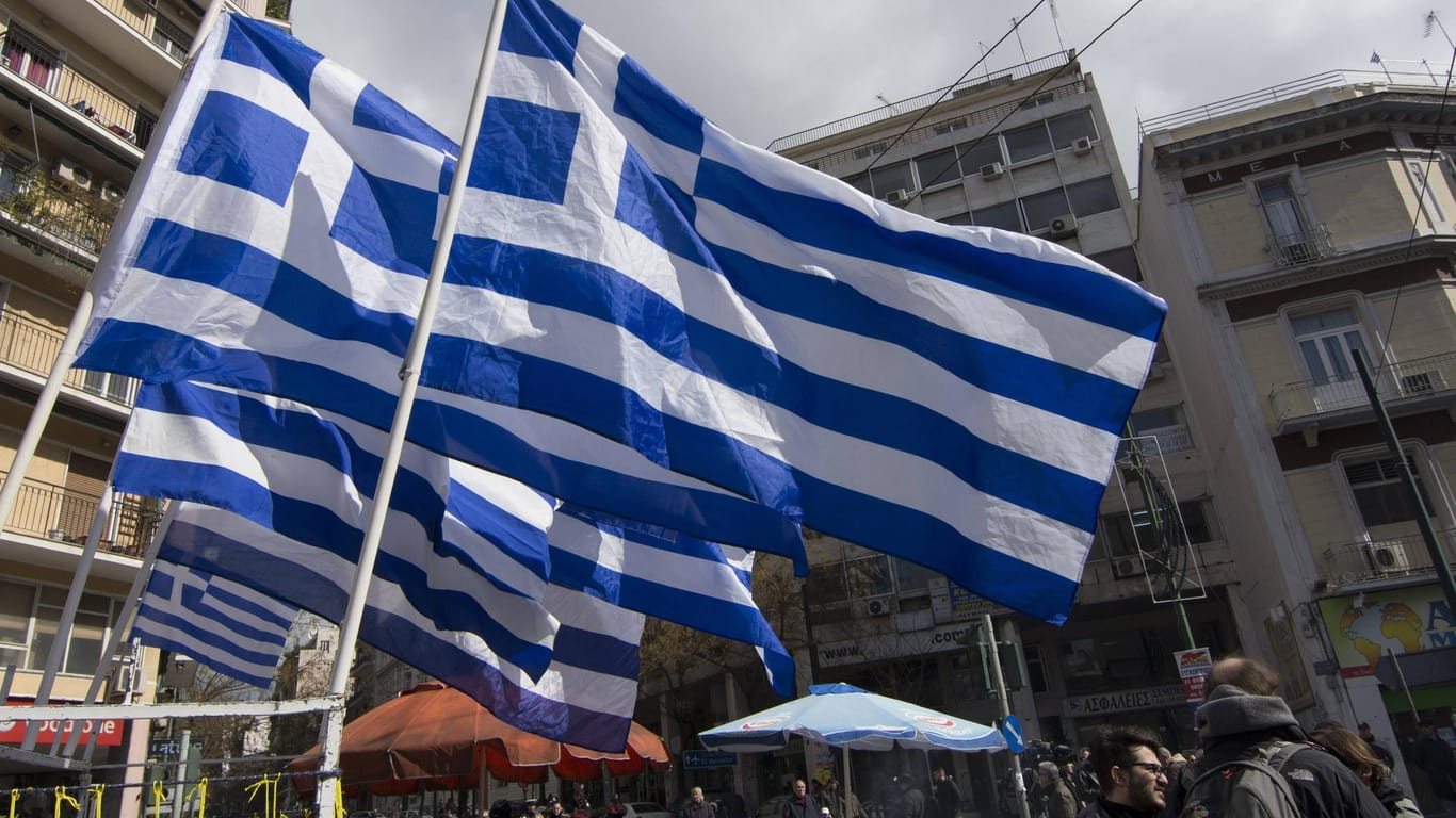 Proteste gegen Steuererhöhungen und Sparprogramme in Athen.