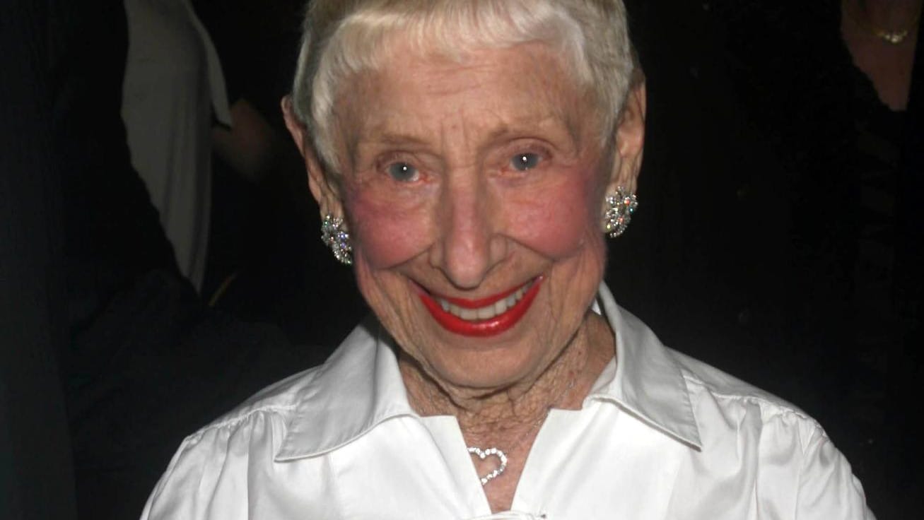 Leah Adler starb im Alter von 97 Jahren.