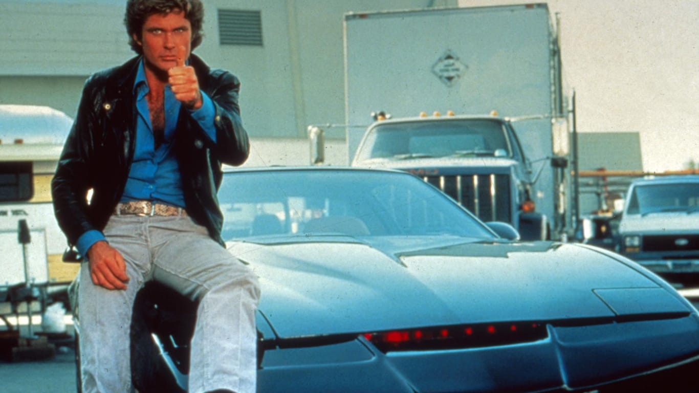 David Hasselhoff mit dem Auto K.I.T.T. in der Serie Knight Rider (1982)