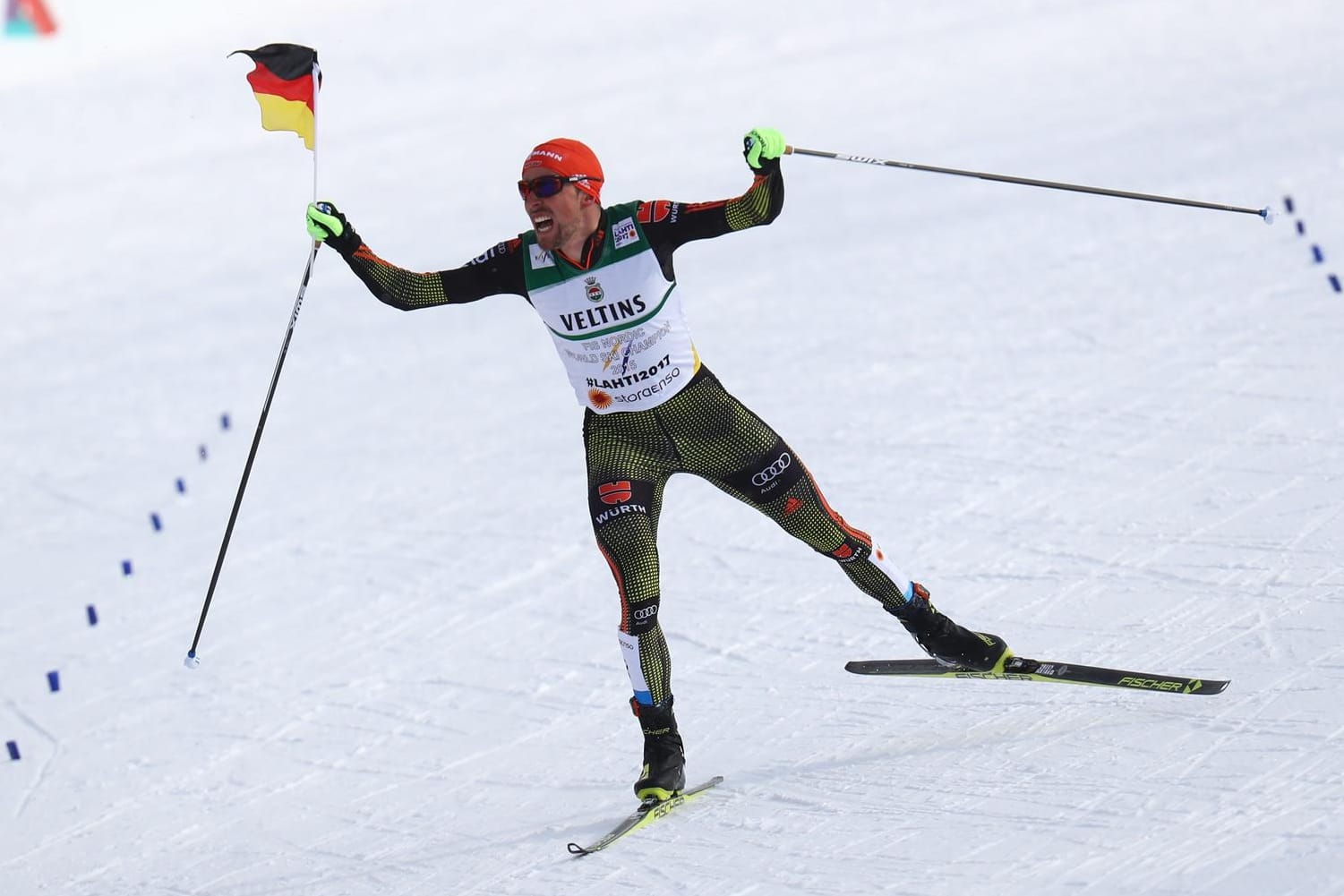 Johannes Rydzek hat bei der nordischen Ski-WM 2017 seine erste Goldmedaille eingefahren.