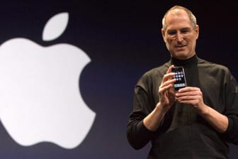 Steve Jobs, Mitbegründer von Apple, stellte am 09.01.2007 das iPhone in San Francisco, USA, vor.