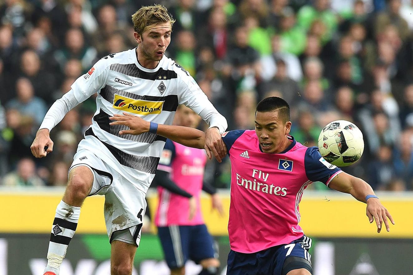Der Gladbacher Christoph Kramer (li.) bekommt es in den nächsten Wochen zweimal mit Bobby Wood und seinem HSV zu tun.