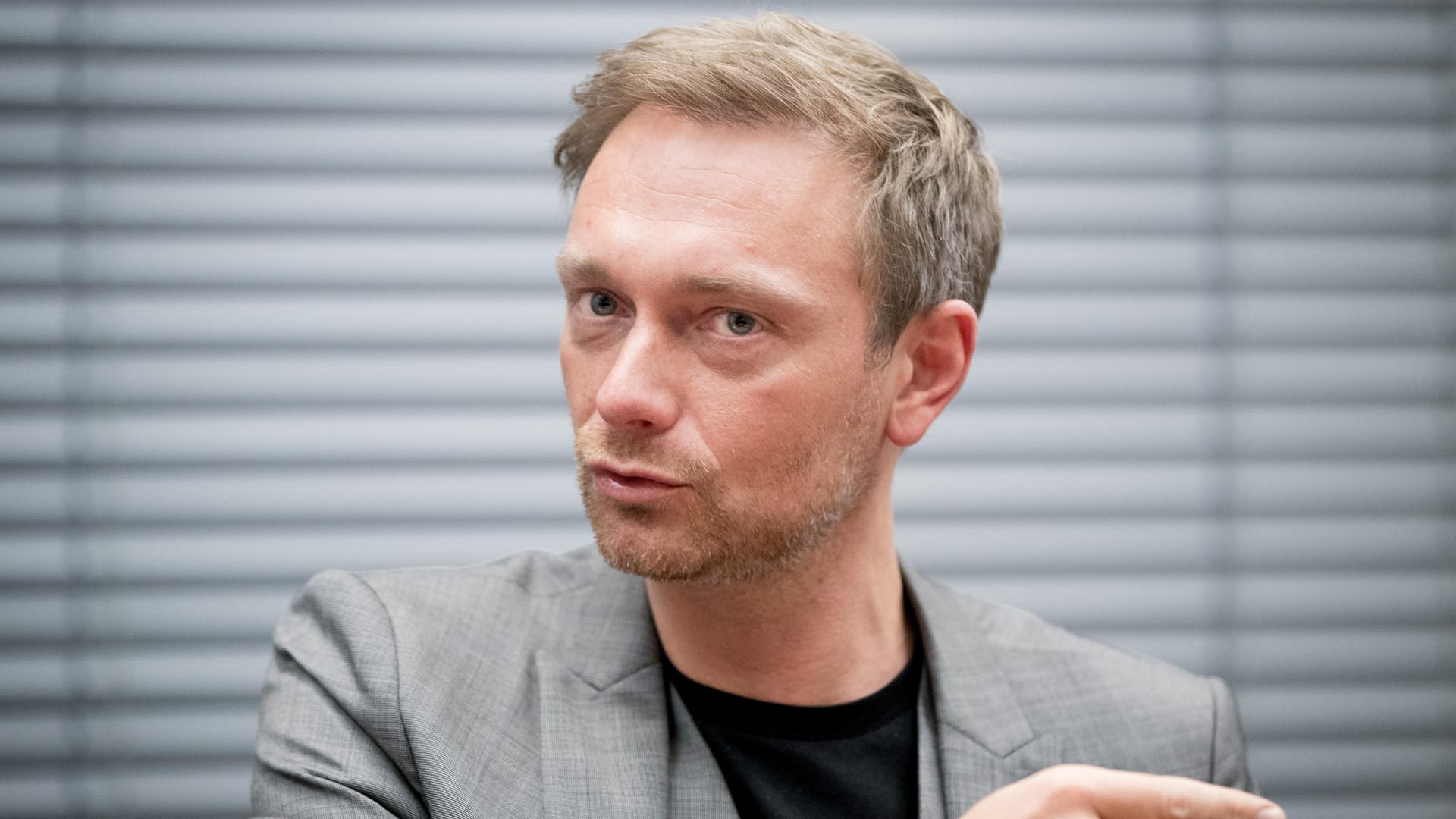 Christian Lindner schultert im Superwahljahr die ganze Verantwortung für die FDP. Die Chancen für ein erfolgreiches Jahr für "Bambi" stehen gut.