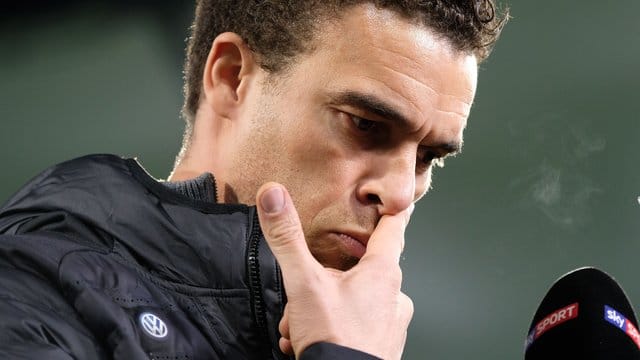 Wolfsburgs Trainer Valerien Ismaël fehlen die Ergebnisse.