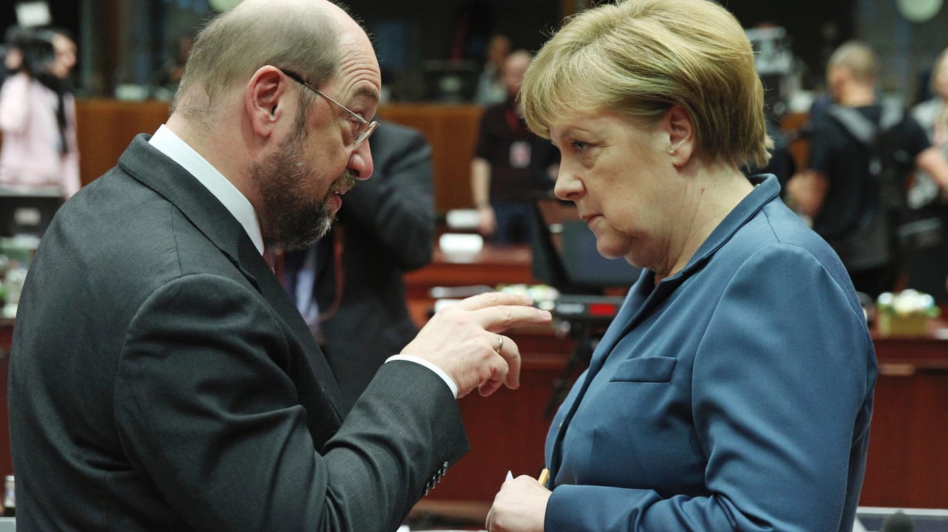 Martin Schulz und Angela Merkel im Europäischen Parlament.