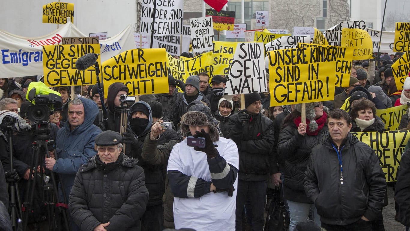 Nach den falschen Behauptungen der 13-jährigen Lisa hatte es in Berlin Demonstrationen gegeben.
