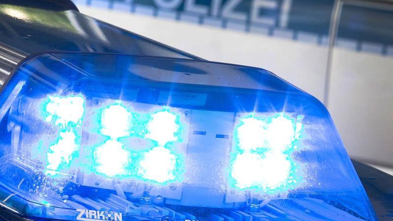 In Lüneburg hat ein Dieb mit Pfefferspray viele Menschen verletzt.