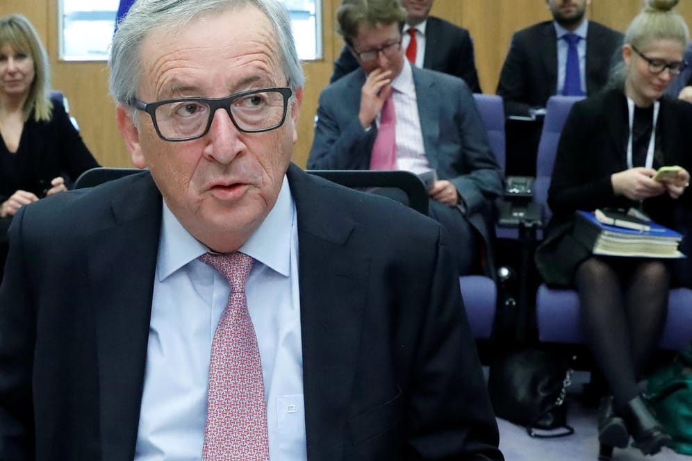 EU-Kommissionschef Jean-Claude Juncker legt "fünf Szenarien" für Zukunft Europas vor.