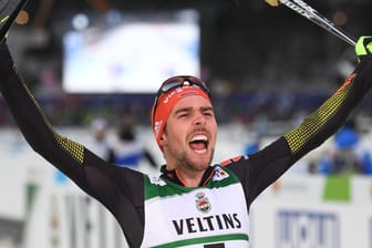 Wieder Weltmeister: Johannes Rydzek sicherte sich bei der nordischen Ski-WM in Lahti seine dritte Goldmedaille.