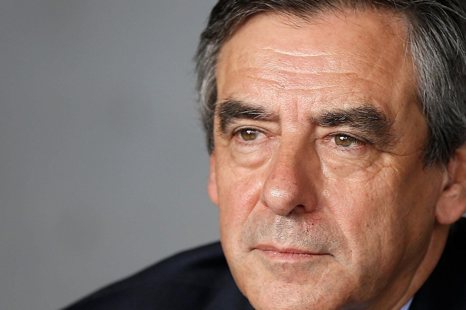 François Fillon möchte eigentlich französischer Präsident werden. Derzeit steht er jedoch wegen einer Scheinbeschäftigungsaffäre stark unter Druck.