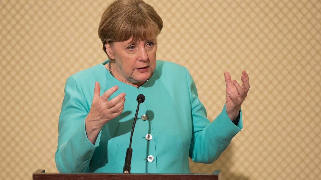 Bundeskanzlerin Angela Merkel hat bei ihrem Besuch in Tunesien auf den Streit mit der Türkei reagiert.