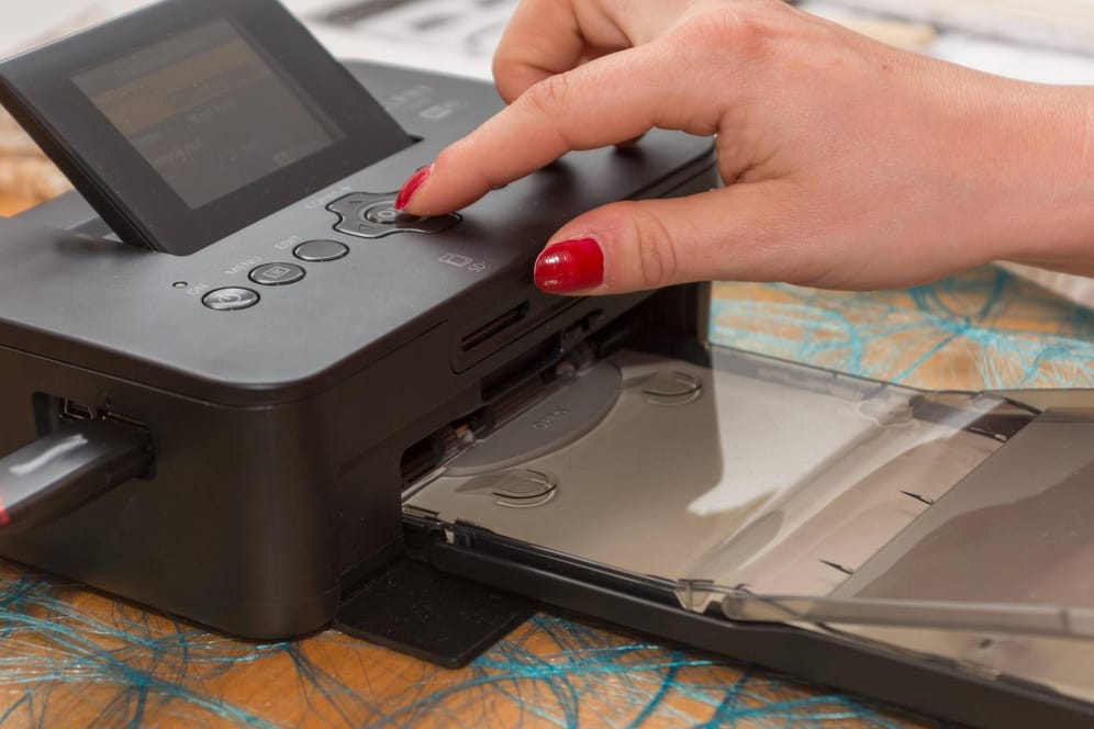 Portabler Tintenstrahldrucker zum Drucken von Fotos