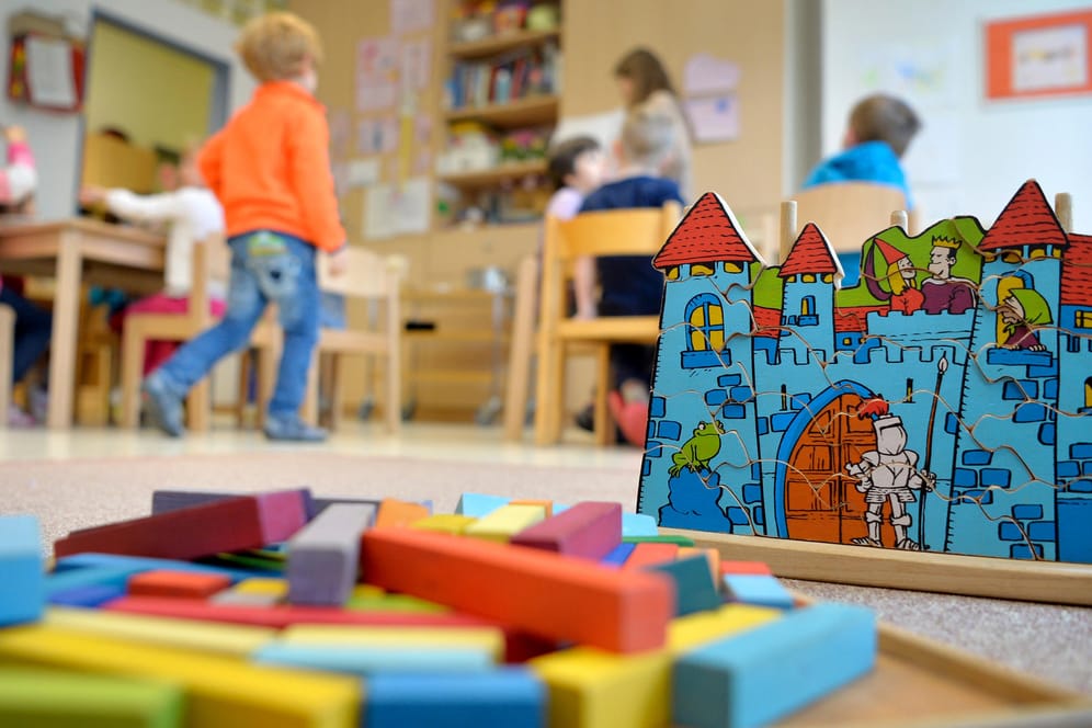 Nach einer Studie der Bertelsmann-Stiftung hat das Führungspersonal in Kindertageseinrichtungen zu wenig Zeit für Leitungsaufgaben