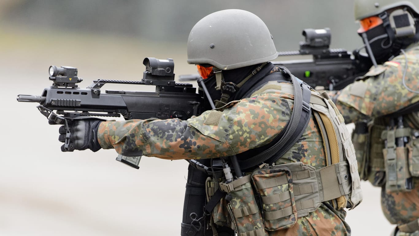 Bundeswehr und Polizei üben den gemeinsamen Anti-Terror-Einsatz im Inland.