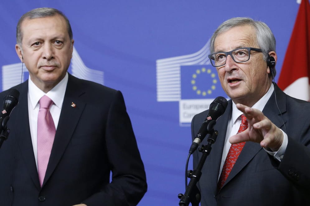 Jean-Claude Juncker (re.) und Recep Tayyip Erdogan in Brüssel.