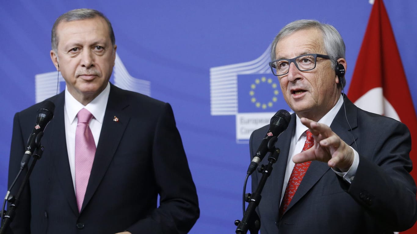 Jean-Claude Juncker (re.) und Recep Tayyip Erdogan in Brüssel.