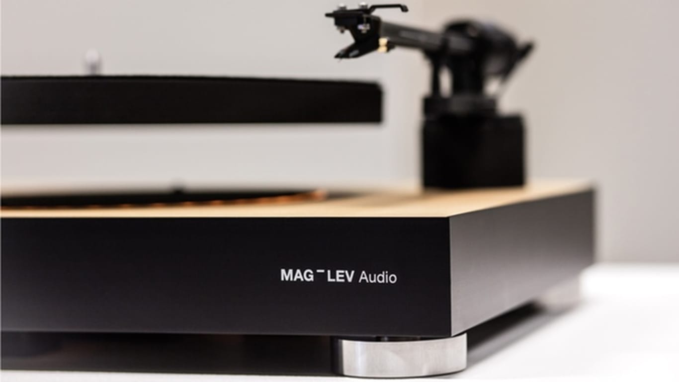 Plattenspieler von Mag Lev Audi mit schwebendem Plattenteller