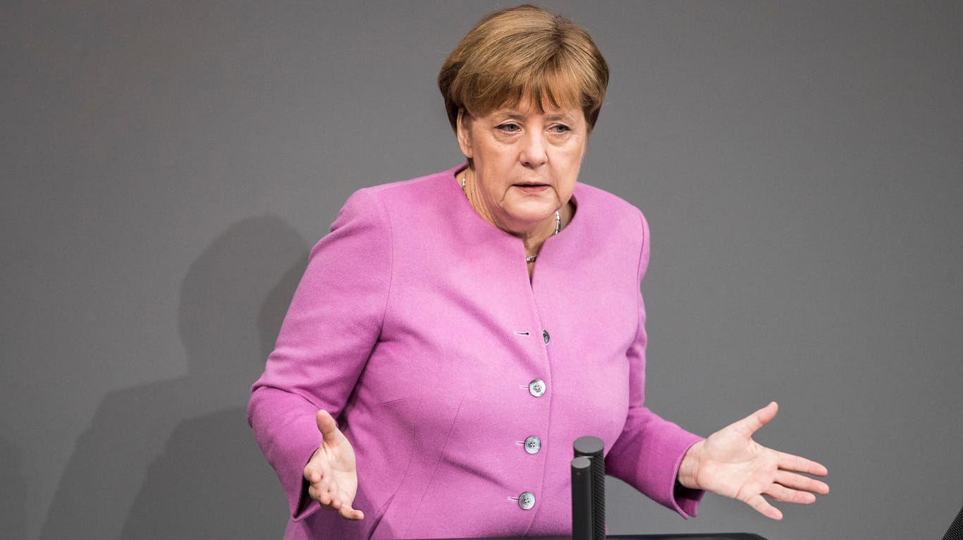 Kanzlerin Angela Merkel bei ihrer Regierungserklärung im Bundestag.