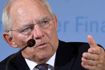 Wolfgang Schäuble plant für 2018 mit Mehrausgaben.