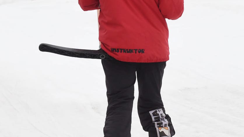 Symbolbild: Skilift-Fahren. Man sollte dabei nüchtern sein.