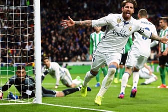 Real Madrids Sergio Ramos feiert sein Siegtor zum 2:1.