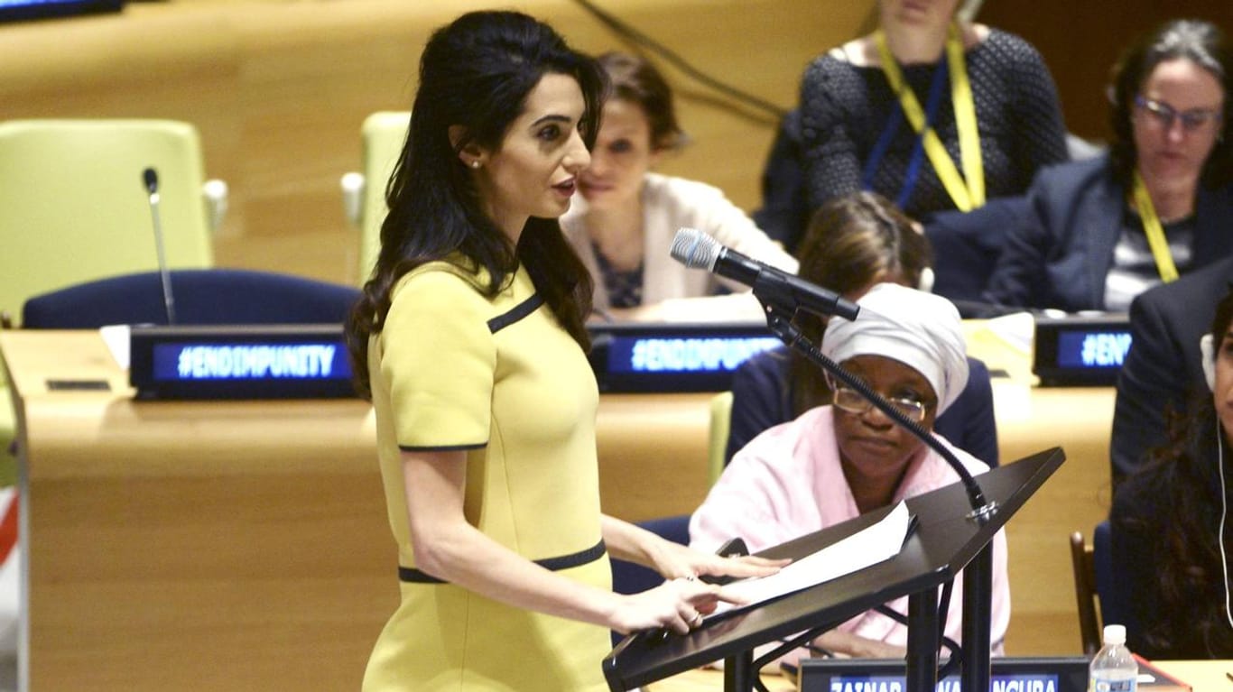 Amal Clooney setzte sich bei der UN-Menschenrechtssitzung für Frauenrechte ein.