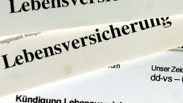 Ein Ombudsmann hilft unter anderem bei Streitigkeiten mit Lebensversicherungen.