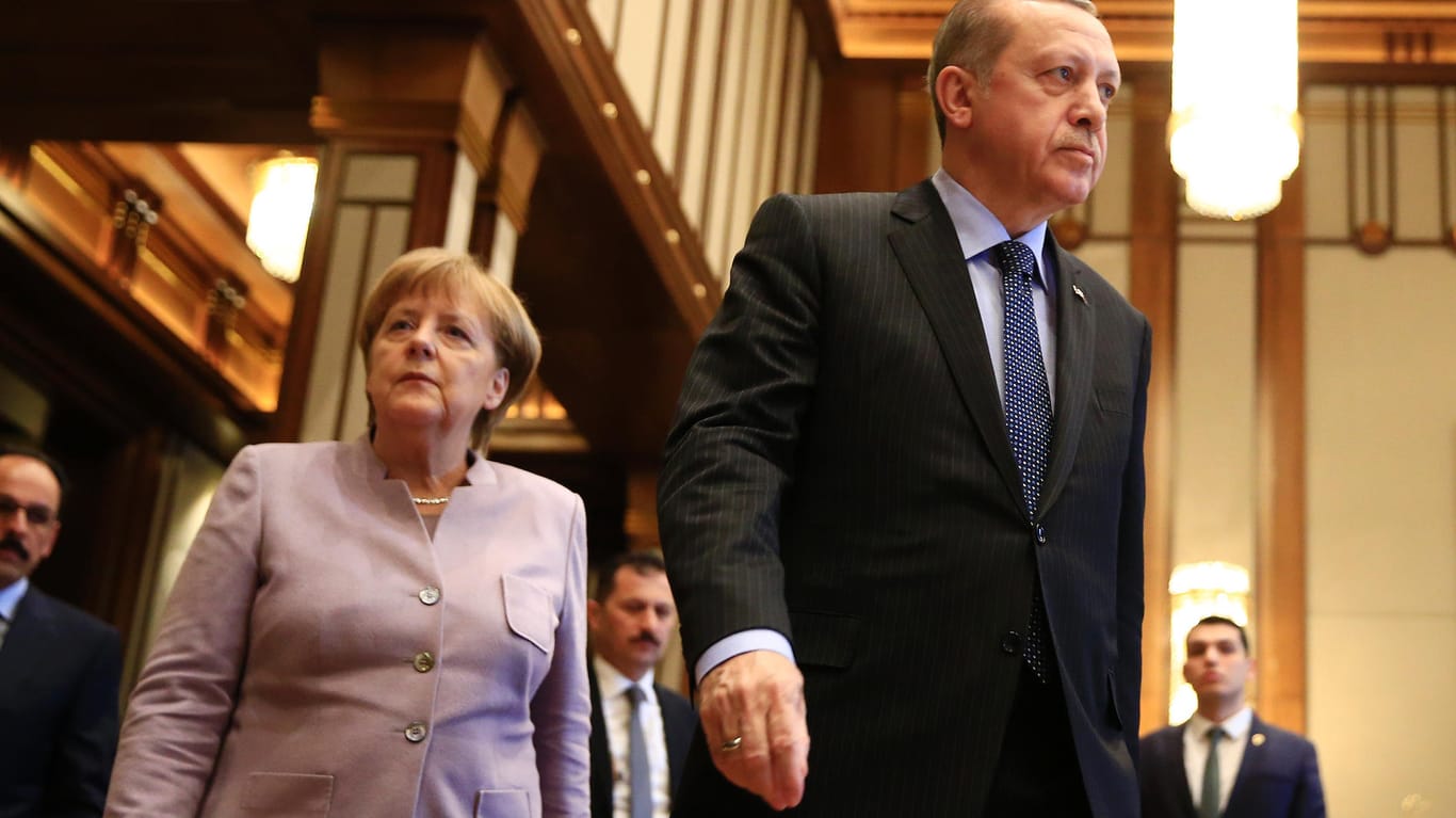Angela Merkel und Recep Tayyip Erdogan bei einem Treffen in Ankara im Februar.
