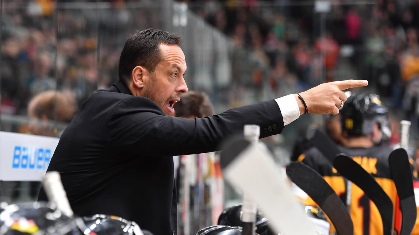 Marco Sturm ist seit Juli 2015 Bundestrainer der deutschen Eishockey-Nationalmannschaft.