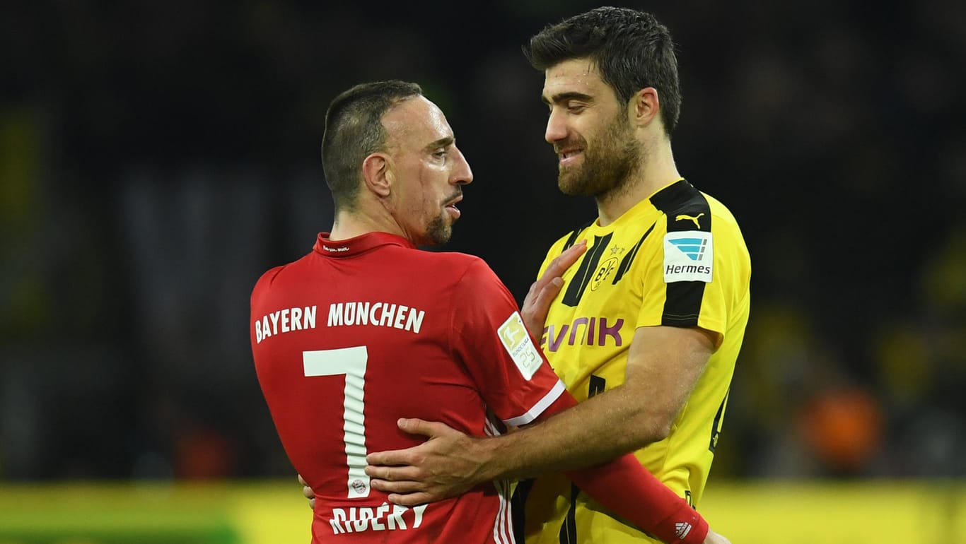 Ribery und Sokratis im Zweikampf: In den letzten Jahren waren die Duelle zwischen dem FC Bayern und Borussia Dortmund meistens knapp.