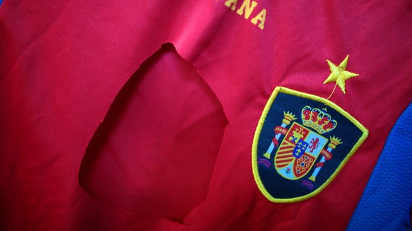 Auch das EM-Trikot des spanischen Fußball-Nationalteams von 2012 wurde einem Test unterzogen.