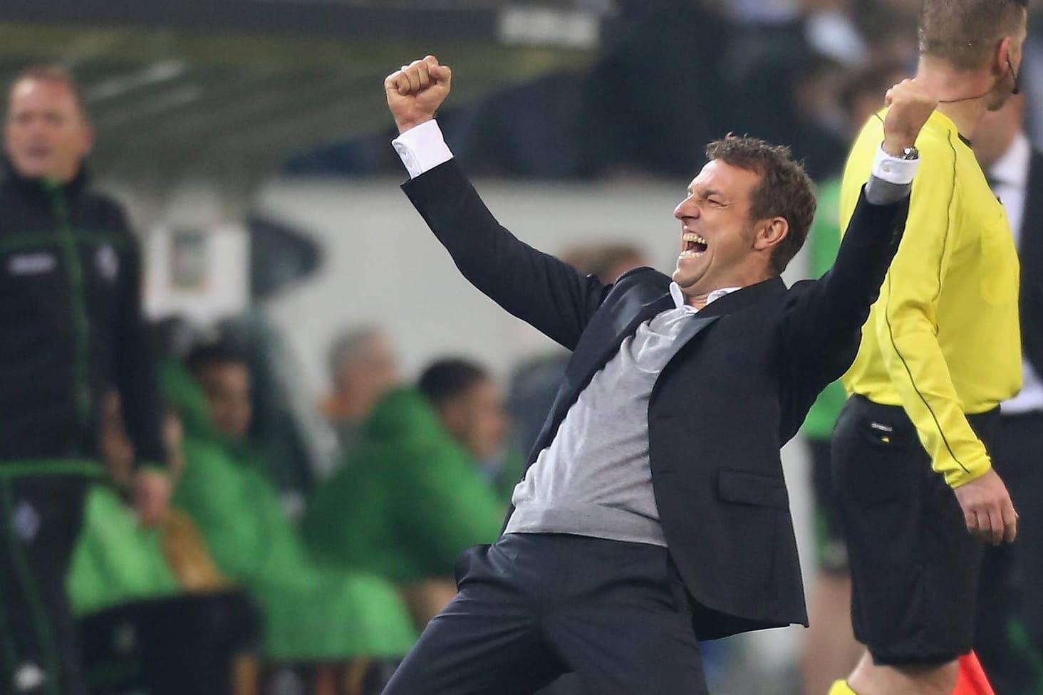 Emotionen pur: Markus Weinzierl lässt seinen Gefühlen nach dem Abpfiff freien Lauf.