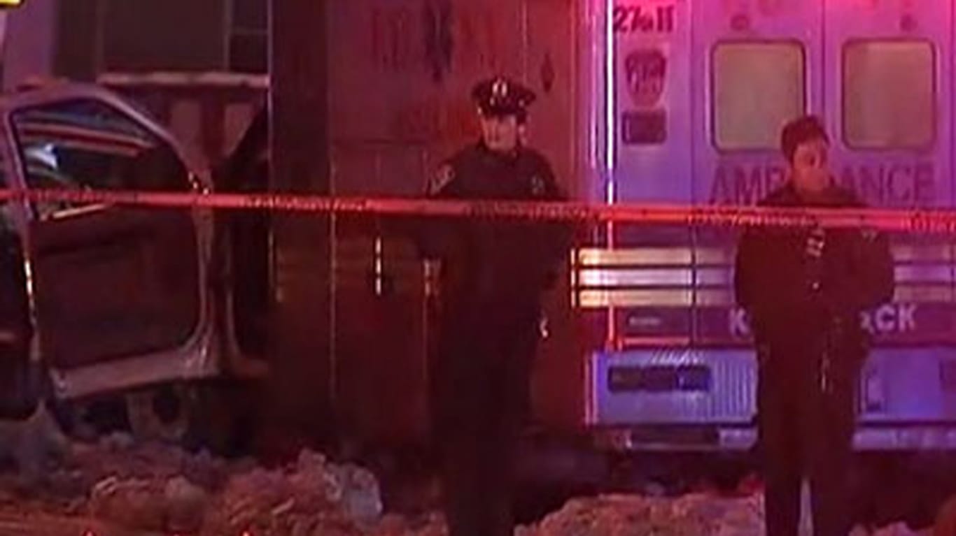 New York: Mann tötet Rettungssanitäterin mit Krankenwagen