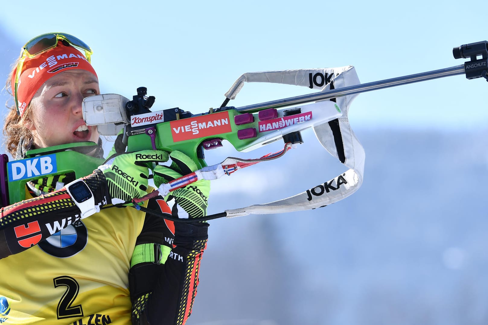 Laura Dahlmeier verliert die kleine Kristallkugel im Massenstart knapp beim letzten Rennen in Hochfilzen.