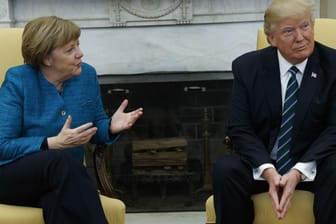 Kanzlerin Angela Merkel und US-Präsident Donald Trump bei ihrem Treffen im Oval Office im Weißen Haus.