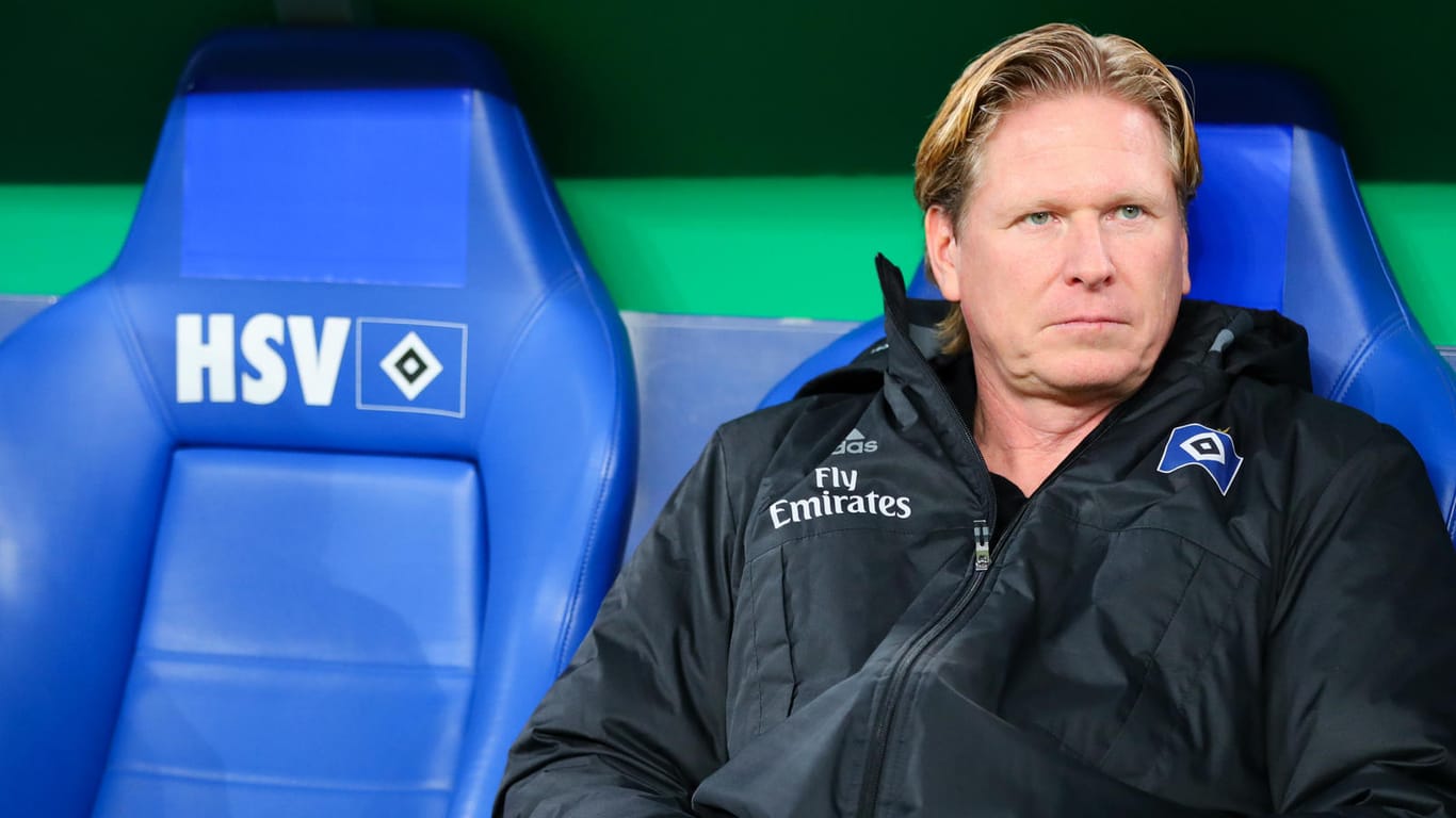 Er wird voraussichtlich auch in Zukunft auf der Bank des HSV Platz nehmen: Trainer Markus Gisdol.