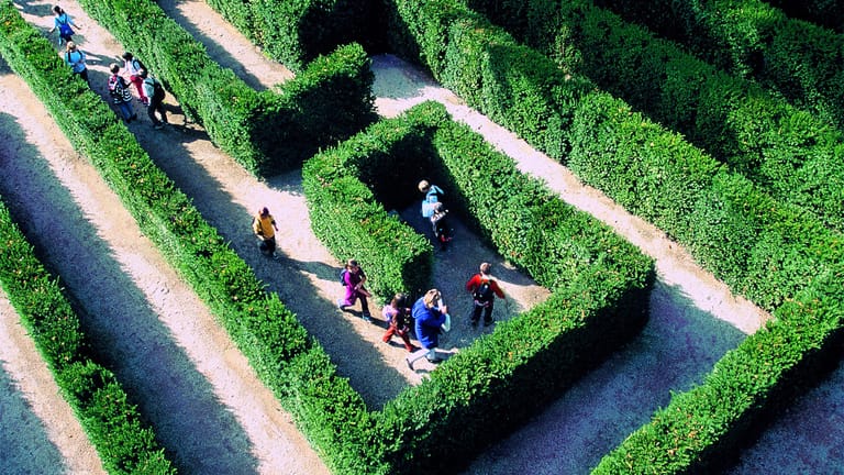 Eine besondere Entdeckungsreise erwartet Besucher des Labyrinths im Wiener Schlosspark von Schönbrunn.