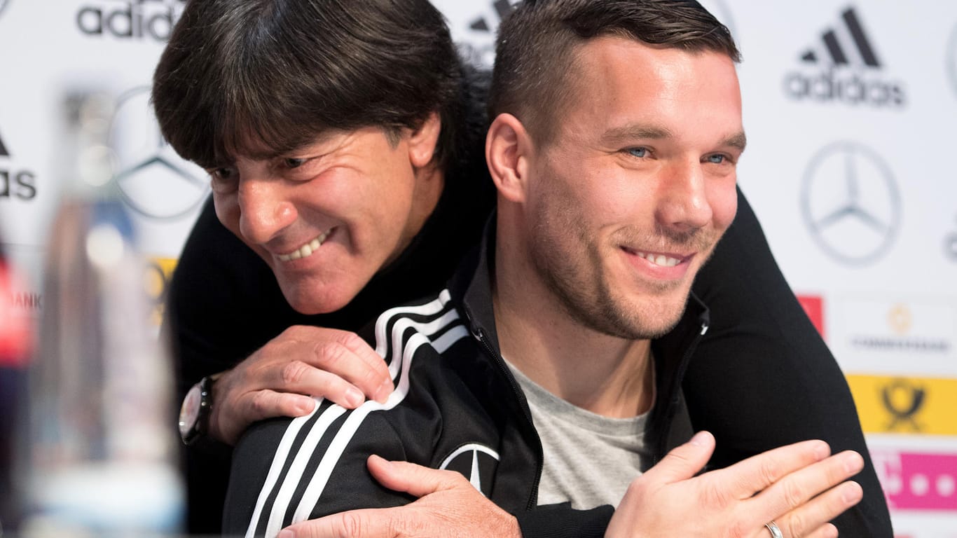 Bundestrainer Joachim Löw hat Lukas Podolski in dessen letztem Länderspiel als Kapitän eingeplant.
