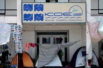 Flüchtlingslager im alten Flughafen von Athen, 2016.